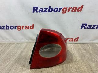 Фонарь правый Ford Focus 2010