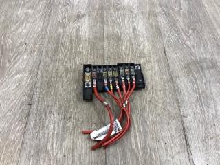 Запчасть блок предохранителей Volkswagen Transporter 2013