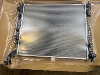 Фото запчасти радиатор охлаждения Jeep Grand Cherokee 10-21 новая запчасть Запчасть радиатор охлаждения Jeep Grand Cherokee 10-21