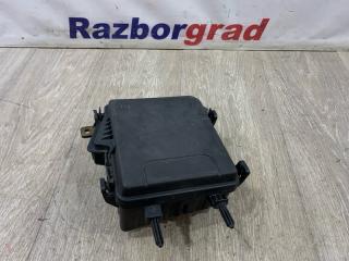 Фото запчасти корпус блока предохранителей Renault Megane 2009 контрактная запчасть Запчасть корпус блока предохранителей Renault Megane 2009