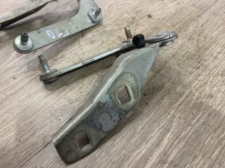 Петля капота C-Max 2007 CB3 1.8 QQDB