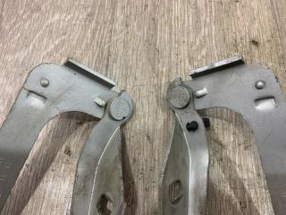 Петля капота C-Max 2007 CB3 1.8 QQDB