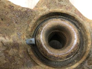 Кулак поворотный правый C-Max 2007 CB3 1.8 QQDB