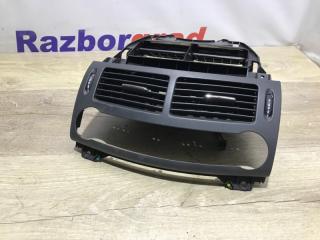 Запчасть дефлектор торпедо Mercedes-Benz E-Class 2004