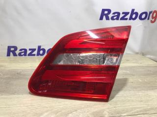 Фото запчасти фонарь внутренний задний правый Mercedes-Benz B-Class 2012 контрактная запчасть Запчасть фонарь внутренний задний правый Mercedes-Benz B-Class 2012