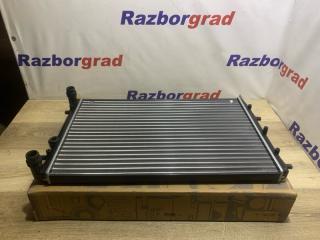 Радиатор охлаждения Skoda Fabia