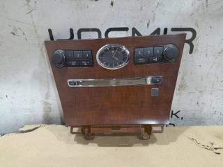 Консоль центральная NISSAN FUGA PY50 VQ35DE 68261EG000 1 ракурс