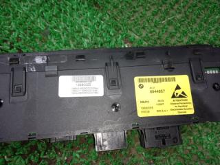 Блок управления передний BMW 5-Series E60 M54B30 61319159168 3 ракурс