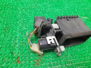 Решетка вентиляционная правая TOYOTA CROWN GS131 1G-GE 55670-30120-02 5 ракурс