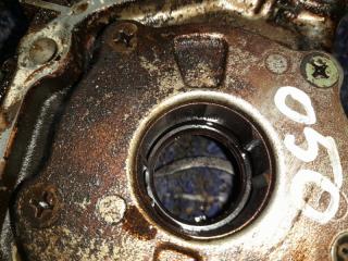 Насос масляный TOYOTA Carina AT170 5A-F 15011-15050 5 ракурс