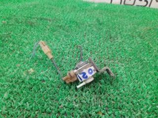 Фото запчасти клапан вакуумный TOYOTA Carina 1990 Б/У запчасть Запчасть клапан вакуумный TOYOTA Carina 1990