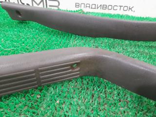 Накладка на порог передняя TOYOTA HIACE KZH106W 1KZ-TE 67910-26020-E0 3 ракурс
