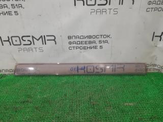 Ветровик задний правый NISSAN Prairie 1993