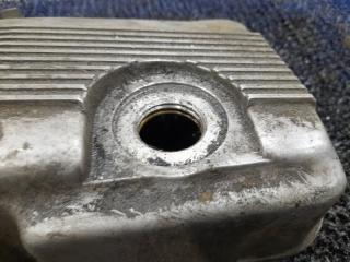 Крышка клапанная NISSAN Prairie HNM11 KA24E 1326430R01 2 ракурс