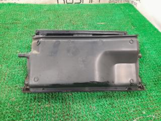 Бардачок Prairie 1993 HNM11 KA24E