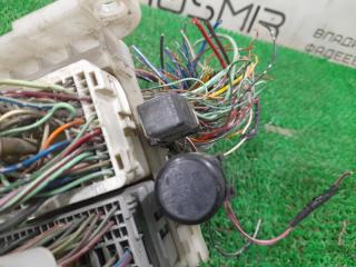 Блок реле NISSAN Prairie HNM11 KA24E 2523079910 2 ракурс