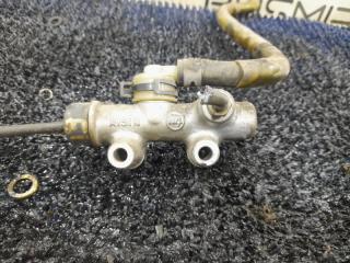 Главный цилиндр сцепления TOYOTA Lite Ace YR25 2Y 31420-28110 2 ракурс