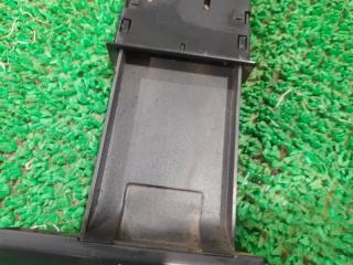 Бардачок NISSAN Laurel HC35 RB20DE 684735L300 3 ракурс