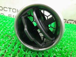 Решетка вентиляционная левая передняя NISSAN Dualis KJ10 MR20DE 68760JD10A 2 ракурс