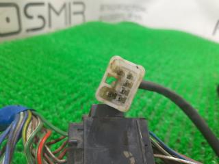 Блок подрулевых переключателей TOYOTA HIACE LH114L 2L 8431026760 5 ракурс