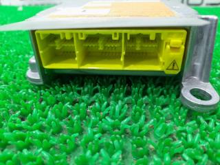 Блок управления airbag NISSAN LEAF ZE0 EM61 988203NC1A 3 ракурс
