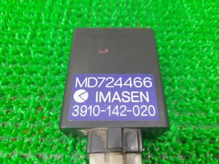 Блок управления 4wd MITSUBISHI Delica P25W 4D56 MD724466 2 ракурс