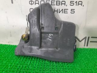 Бачок стеклоомывателя передний MITSUBISHI Delica P25W 4D56 MB530813 3 ракурс Бачок стеклоомывателя передний MITSUBISHI Delica P25W 4D56 MB530813 3 ракурс