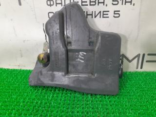 Бачок стеклоомывателя передний MITSUBISHI Delica P25W 4D56 MB530813 4 ракурс Бачок стеклоомывателя передний MITSUBISHI Delica P25W 4D56 MB530813 4 ракурс