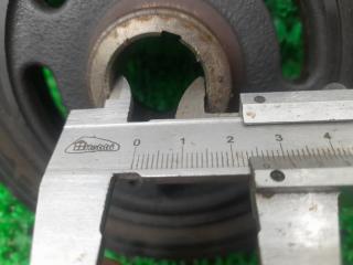 Шкив коленвала Nissan CUBE YZ11 HR15DE 12303ED00A 4 ракурс Шкив коленвала Nissan CUBE YZ11 HR15DE 12303ED00A 4 ракурс