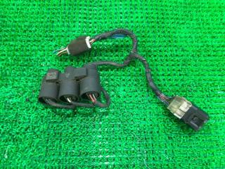 Реле топливного насоса TOYOTA Lite Ace CR31G 3C-T 28380-44030 2 ракурс Реле топливного насоса TOYOTA Lite Ace CR31G 3C-T 28380-44030 2 ракурс