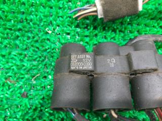 Реле топливного насоса TOYOTA Lite Ace CR31G 3C-T 28380-44030 3 ракурс Реле топливного насоса TOYOTA Lite Ace CR31G 3C-T 28380-44030 3 ракурс
