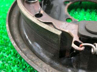 Механизм стояночного тормоза левый задний TOYOTA WISH ZNE10 1ZZ-FE 46430-68010 3 ракурс