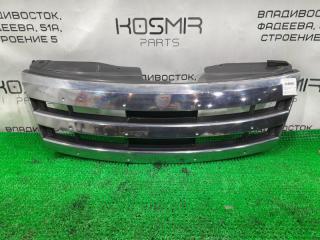 Решетка радиатора Nissan Serena 2005