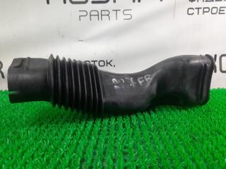 Воздухозаборник MITSUBISHI PAJERO V43W 6G72 MD166003 1 ракурс