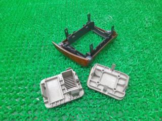 Накладка на торпеду TOYOTA CELSIOR UCF30 3UZ-FE 55524-50030-A0 2 ракурс