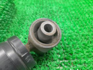 Амортизатор правый задний Nissan Dualis KJ10 E6210JD02A 2 ракурс