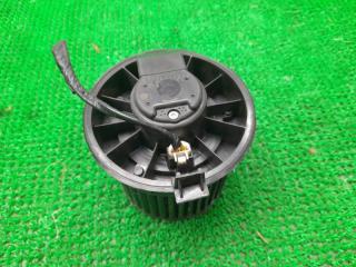 Мотор печки NISSAN LEAF AZE0 EM57 272261FC0B 1 ракурс Мотор печки NISSAN LEAF AZE0 EM57 272261FC0B 1 ракурс