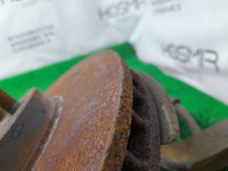 Ступица правая передняя TOYOTA VOXY AZR60G 1AZ-FSE 4321144040 2 ракурс Ступица правая передняя TOYOTA VOXY AZR60G 1AZ-FSE 4321144040 2 ракурс