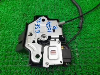 Замок багажника Lexus IS250 GSE20 4GR-FSE 6460053040 2 ракурс