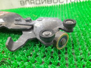 Ролик дверной левый задний MAZDA Biante CCEFW LF-VDS C273-73-2A0B 2 ракурс