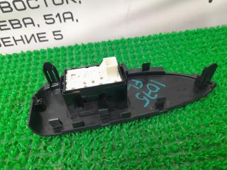 Кнопка стеклоподъемника левая передняя TOYOTA PRIUS ZVW30 2ZR-FXE 84810-33120 3 ракурс