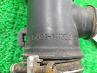 Патрубок воздушного фильтра TOYOTA Town Ace CR30 2C-T 17881-16330 4 ракурс