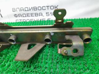 Топливная рейка NISSAN CUBE YZ11 HR15DE 17520ED000 2 ракурс