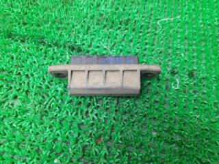 Кнопка открывания багажника TOYOTA PRIUS ZVW30 2ZR-FXE 84840-28030 3 ракурс