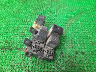 Блок реле MITSUBISHI PAJERO V25 6G74 MR122891 1 ракурс