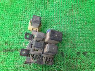 Блок реле MITSUBISHI PAJERO V25 6G74 MR122891 2 ракурс