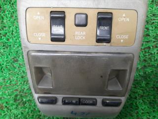 Светильник салона TOYOTA Lite Ace CR31G 3C-T 81240-28050-B0 2 ракурс