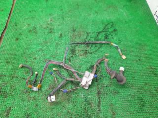 Проводка двери левая передняя TOYOTA CROWN LS130 2L-THE 82152-30320 1 ракурс