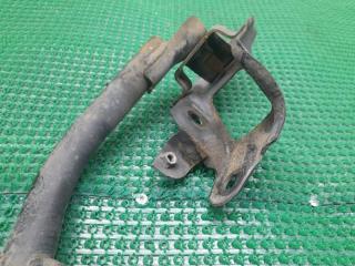 Крепление балки подвески левое заднее SUBARU LEGACY BP5 EJ203 20157AG030 4 ракурс