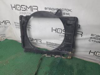 Диффузор радиатора Mazda Bongo SKP2V L8 L849-15-211A 2 ракурс